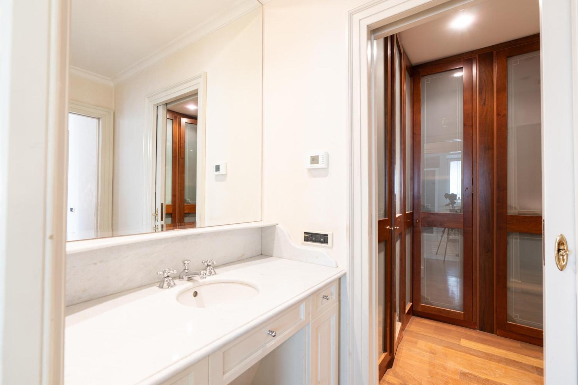B&B Frida Suite Home Трани Екстериор снимка