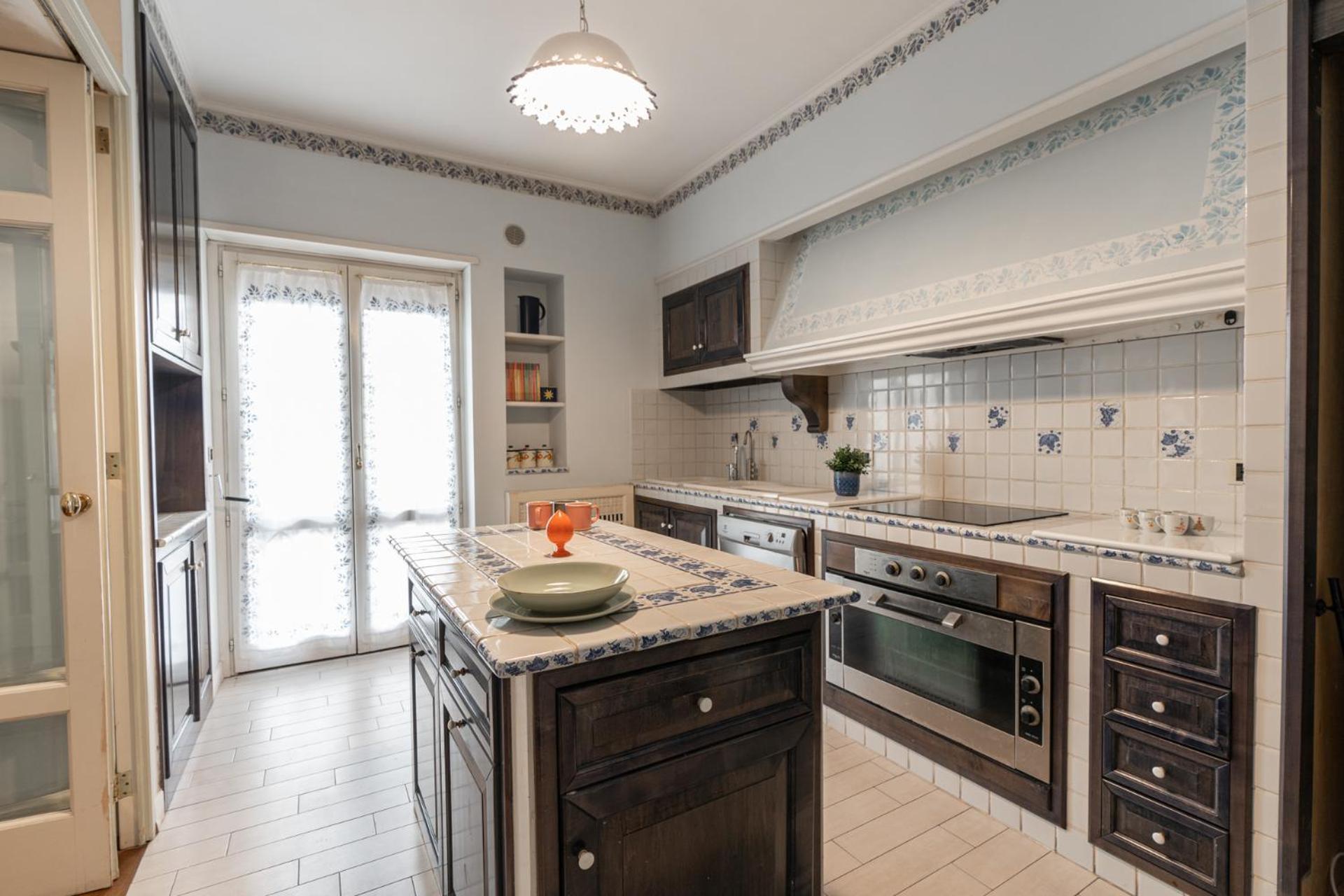 B&B Frida Suite Home Трани Екстериор снимка